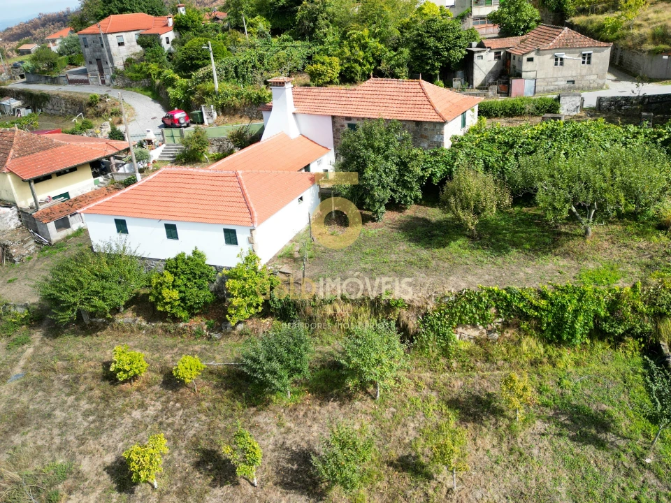 Moradia T3 para Venda em Fornelos Foto 2