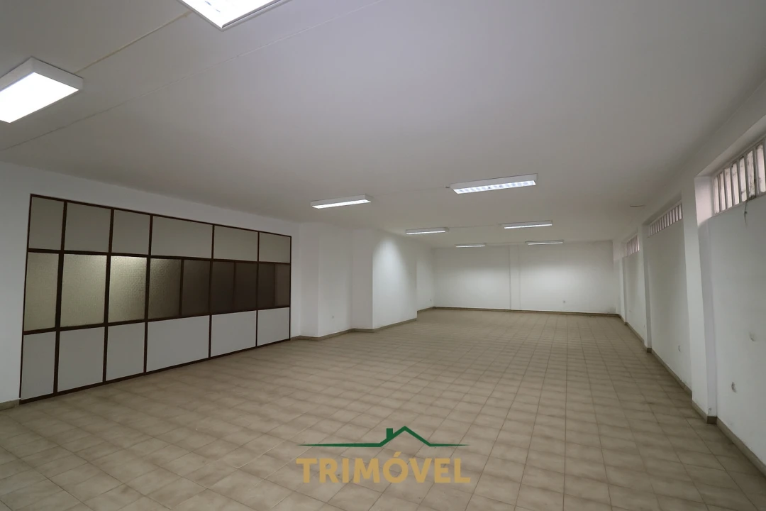 Armazém para Venda em O. Azeméis, Riba-Ul, Ul, Macinhata Seixa, Madail Foto 6