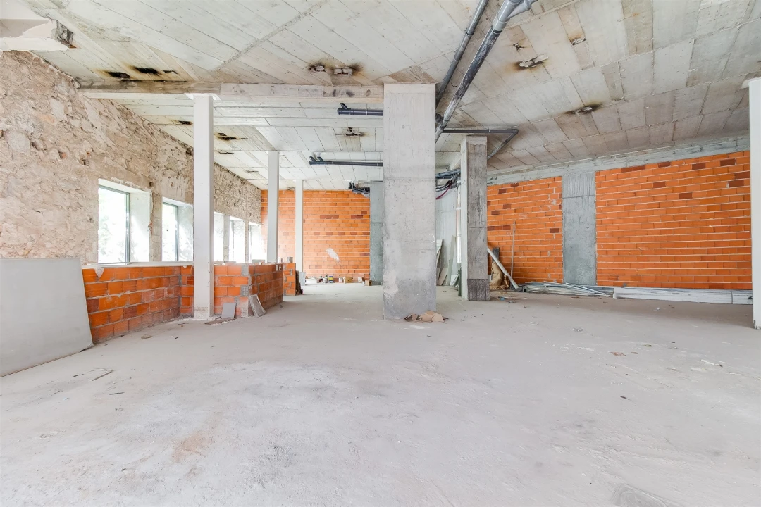 Loja para Arrendamento em Leiria, Pousos, Barreira e Cortes Foto 11