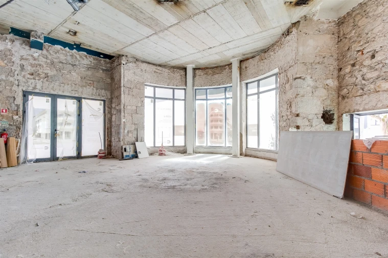 Loja para Arrendamento em Leiria, Pousos, Barreira e Cortes Foto 5