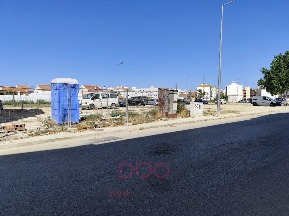 Terreno para Venda em Pinhal Novo Foto 6