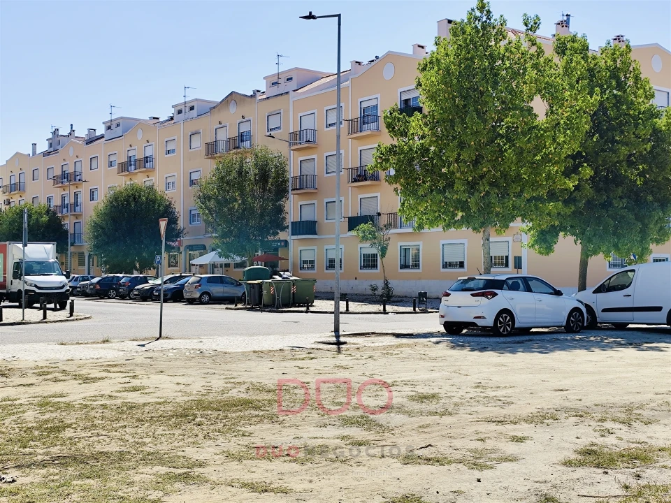 Terreno para Venda em Pinhal Novo Foto 2