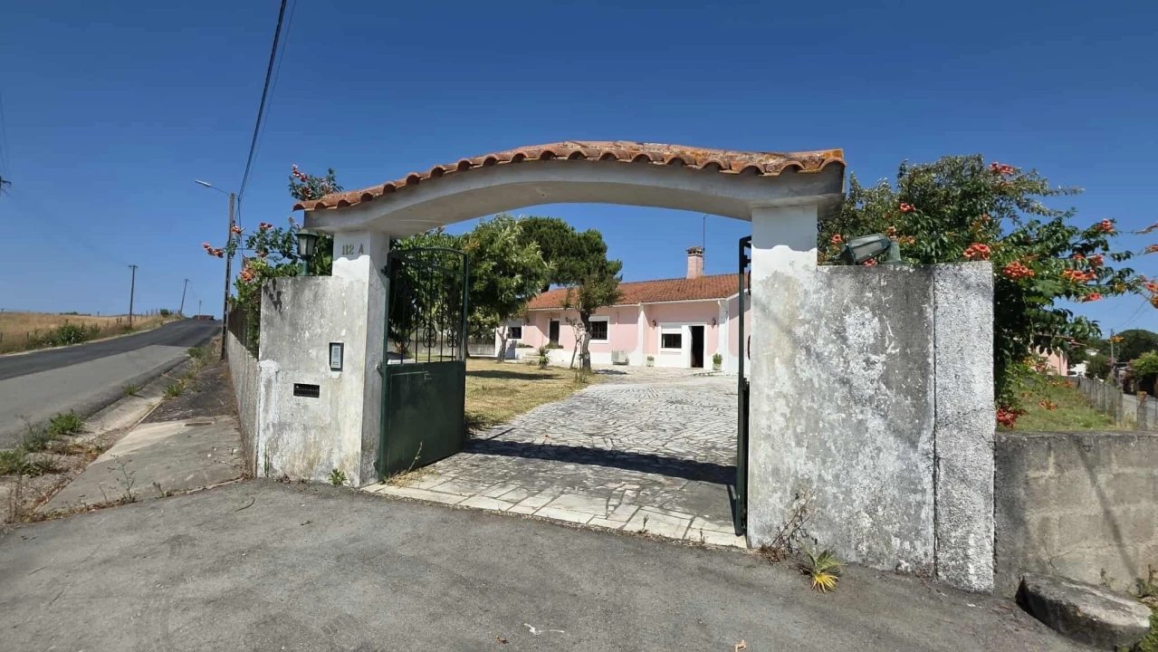 Moradia T2 para Venda em São João Baptista e Santa Maria dos Olivais Foto 8