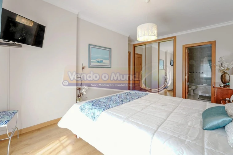 Apartamento T4 para Venda em Salvaterra de Magos e Foros de Salvaterra Foto 4