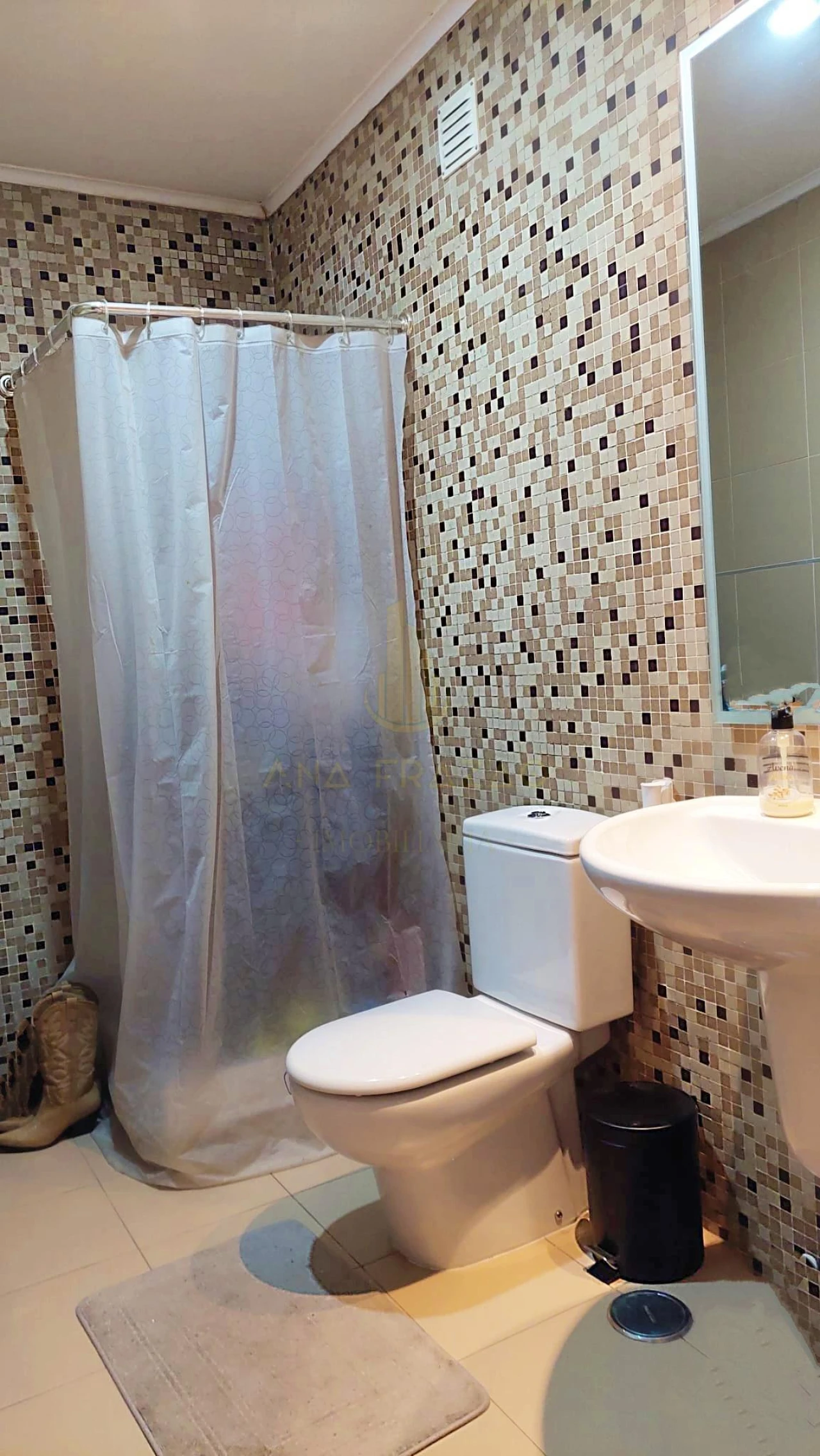 Apartamento T2 para Venda em Camarate, Unhos e Apelação Foto 17