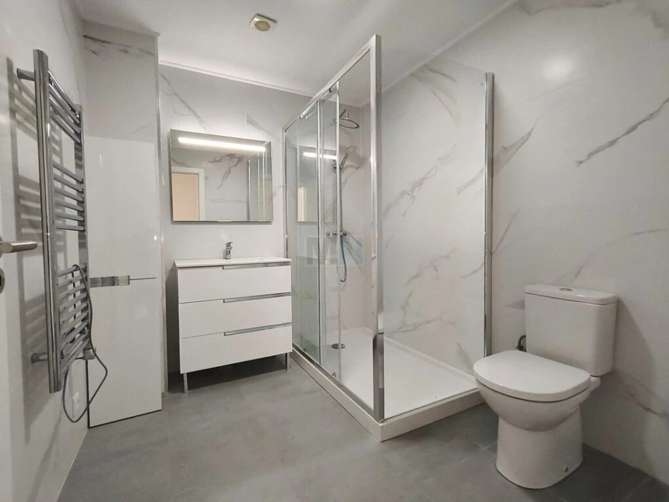 Apartamento T2 para Venda em Santa Clara e Castelo Viegas Foto 11