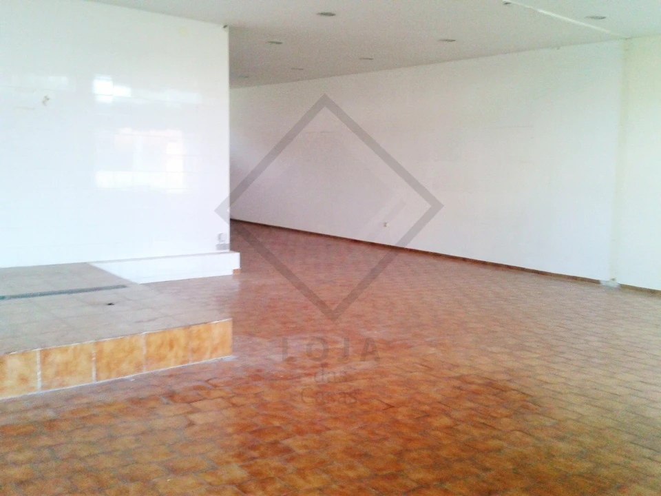 Loja para Venda em Nogueira e Silva Escura Foto 4