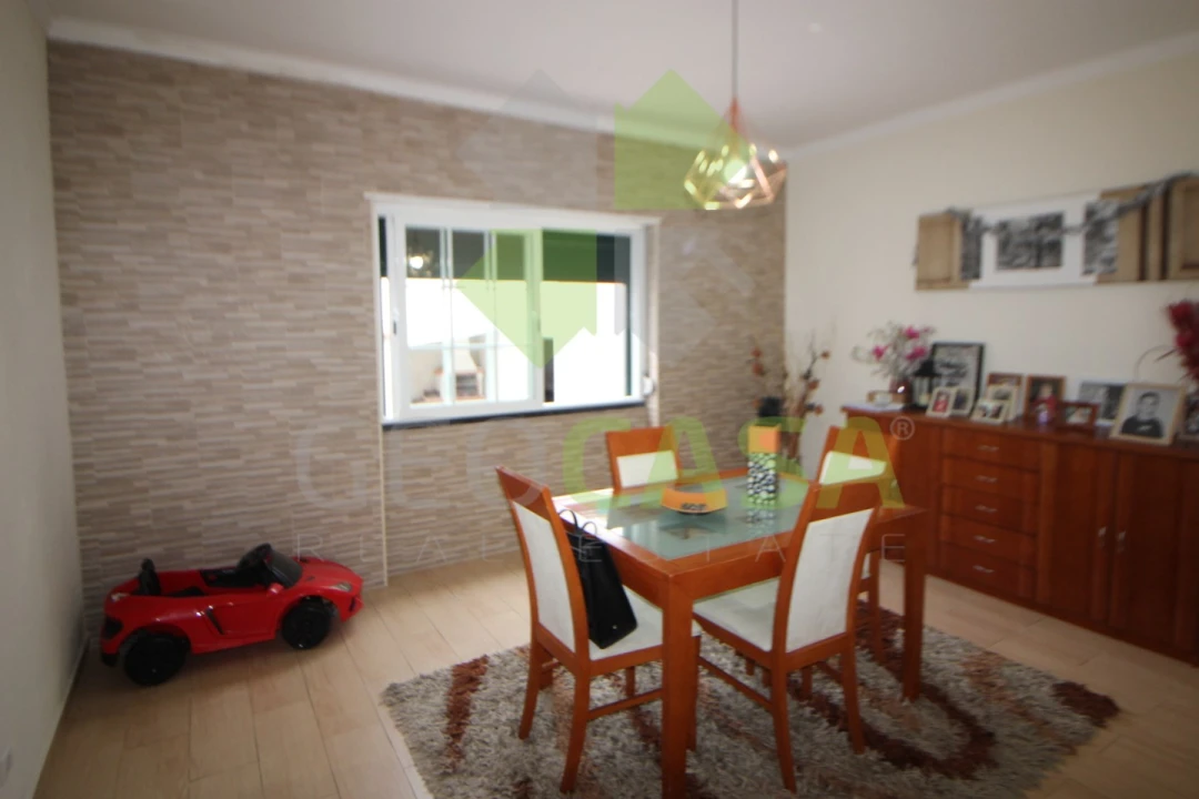 Moradia T4 para Venda em Algueirão-Mem Martins Foto 10