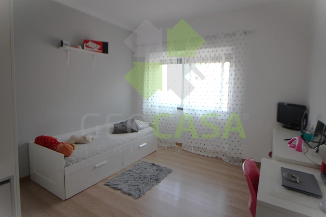 Moradia T4 para Venda em Algueirão-Mem Martins Foto 19