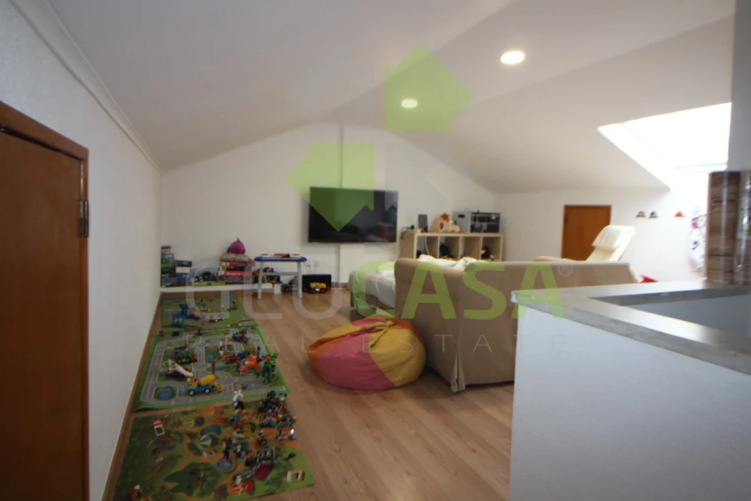 Moradia T4 para Venda em Algueirão-Mem Martins Foto 37