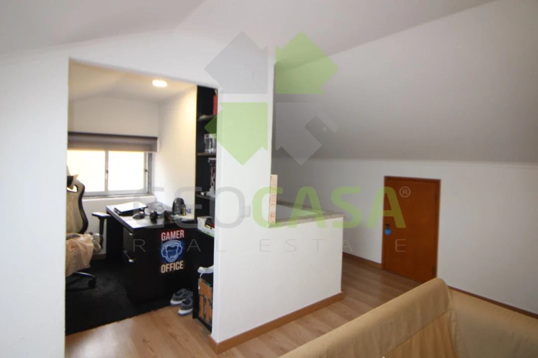 Moradia T4 para Venda em Algueirão-Mem Martins Foto 41