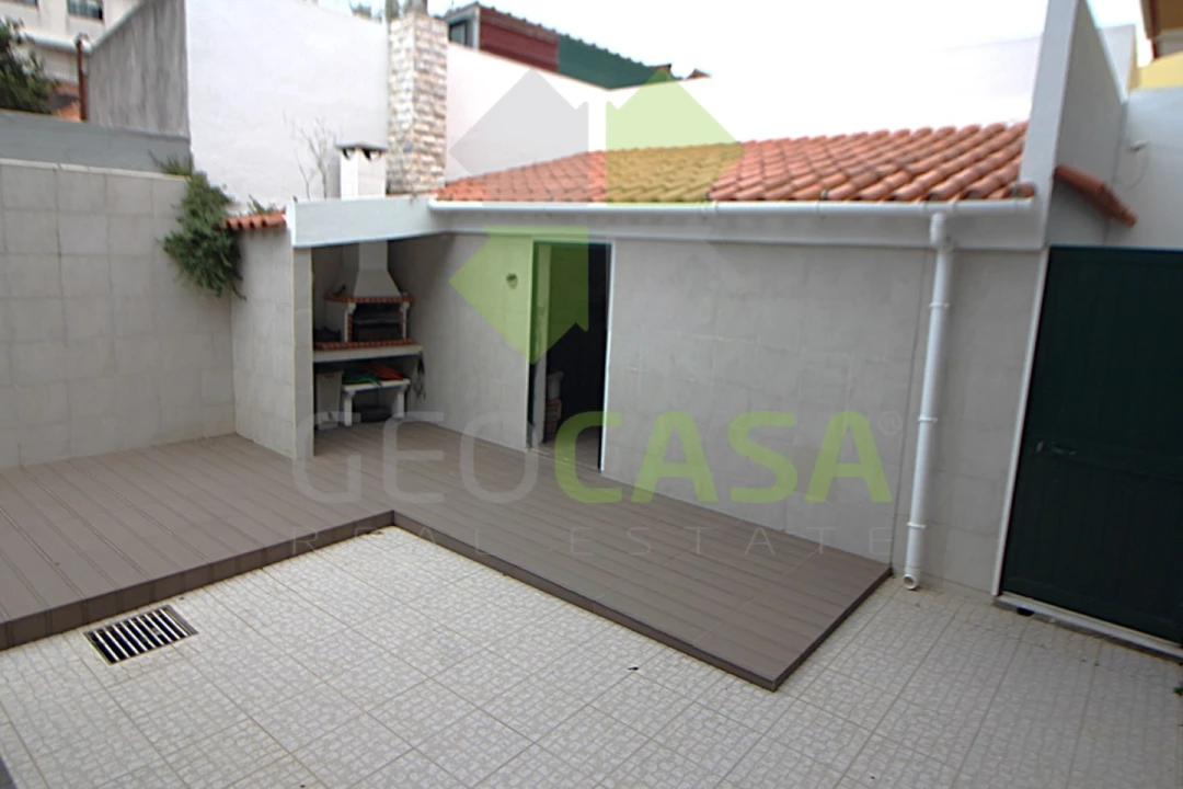 Moradia T4 para Venda em Algueirão-Mem Martins Foto 43