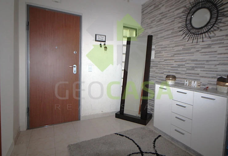 Moradia T4 para Venda em Algueirão-Mem Martins Foto 5