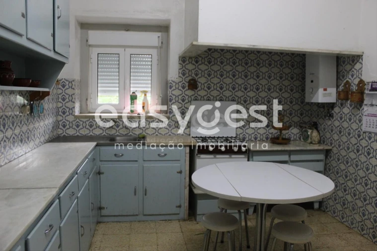 Moradia T3 para Venda em Casais e Alviobeira Foto 9