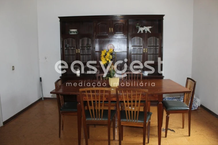 Moradia T3 para Venda em Casais e Alviobeira Foto 11