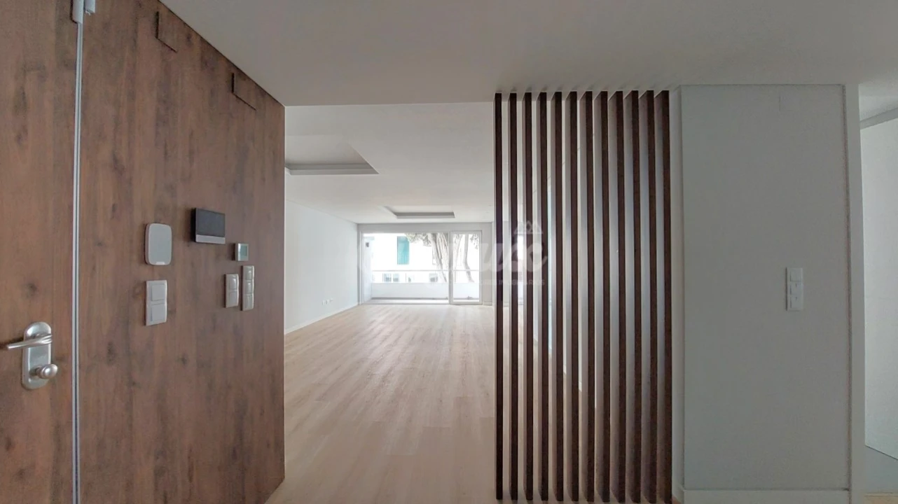 Apartamento T3 para Venda em Carcavelos e Parede Foto 33