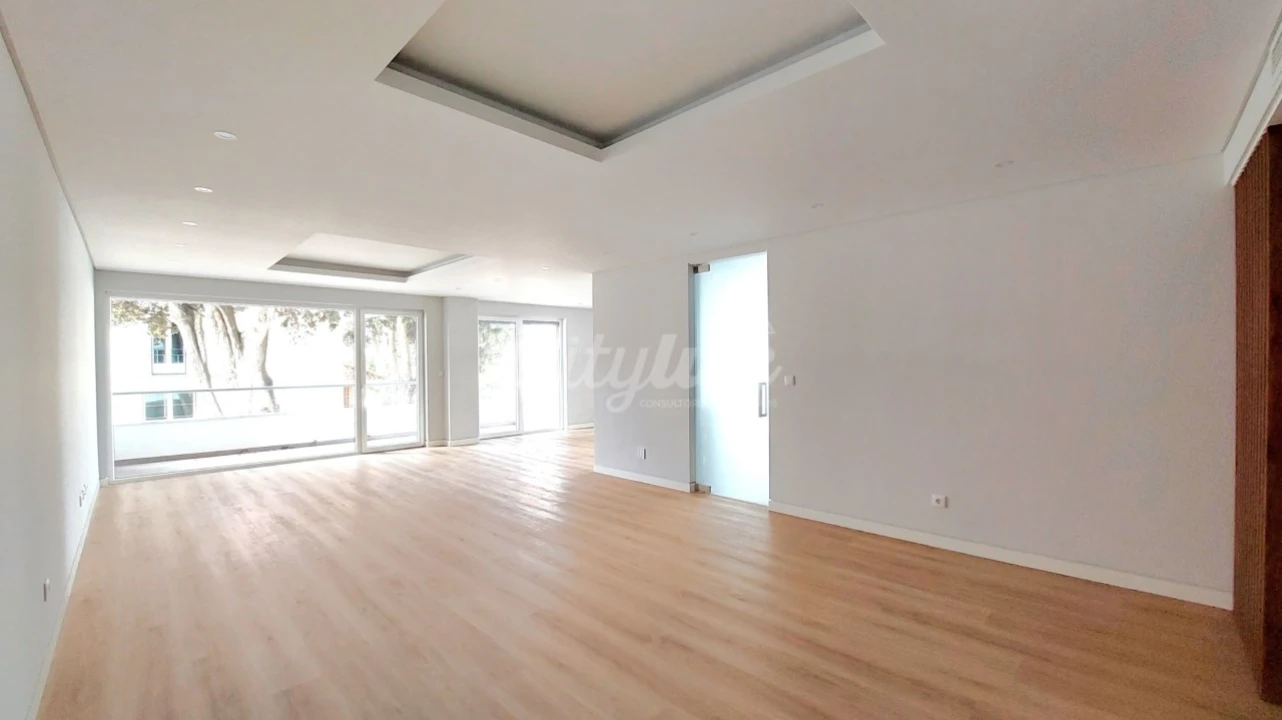 Apartamento T3 para Venda em Carcavelos e Parede Foto 2