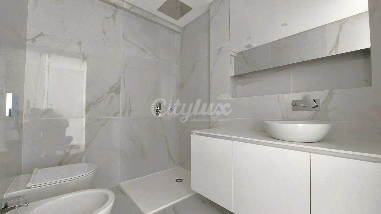 Apartamento T3 para Venda em Carcavelos e Parede Foto 25