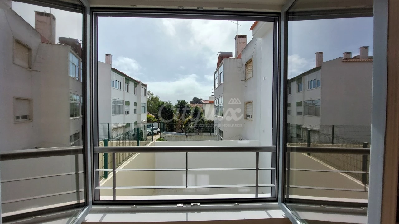 Apartamento T3 para Venda em Carcavelos e Parede Foto 27