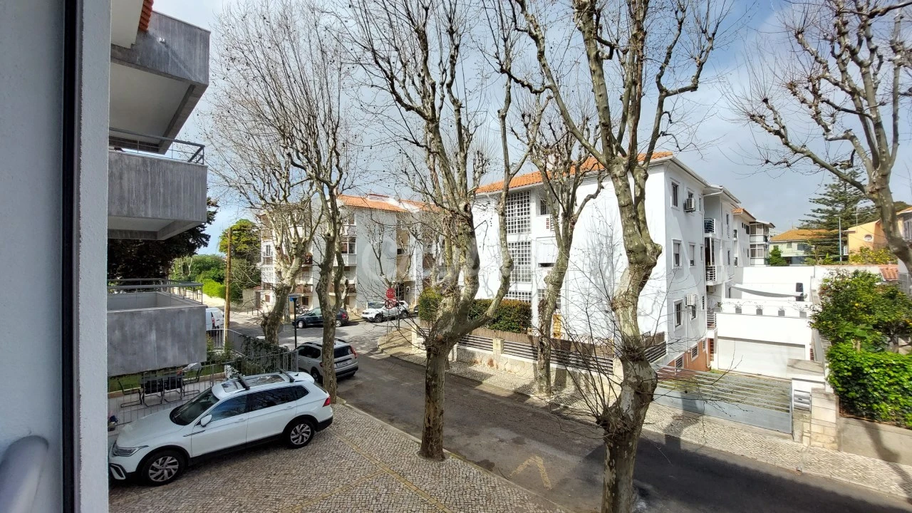 Apartamento T3 para Venda em Carcavelos e Parede Foto 22