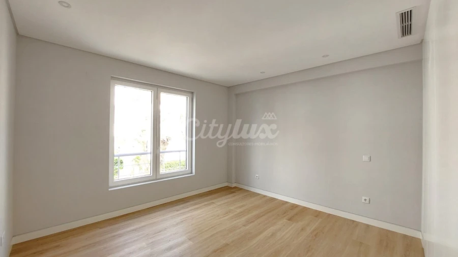 Apartamento T3 para Venda em Carcavelos e Parede Foto 20