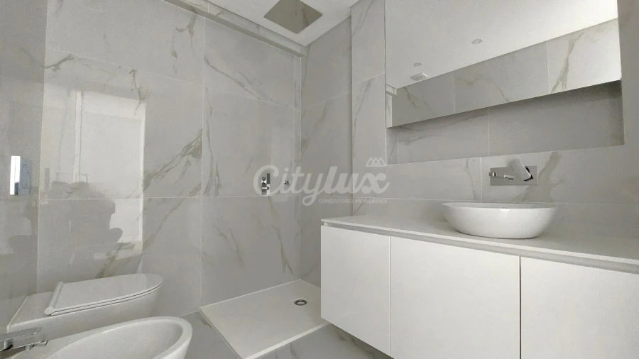 Apartamento T3 para Venda em Carcavelos e Parede Foto 25