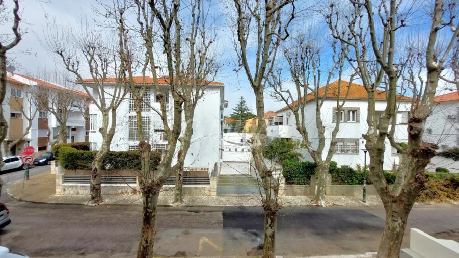 Apartamento T3 para Venda em Carcavelos e Parede Foto 16