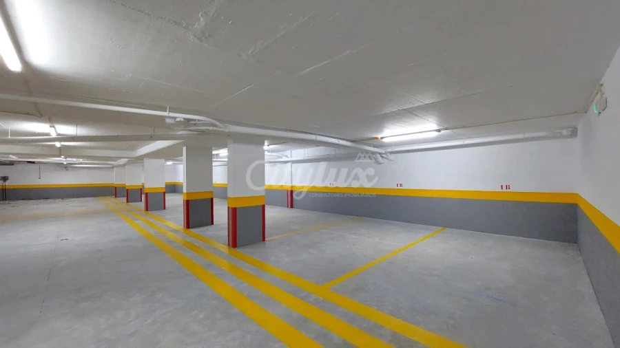 Apartamento T3 para Venda em Carcavelos e Parede Foto 36