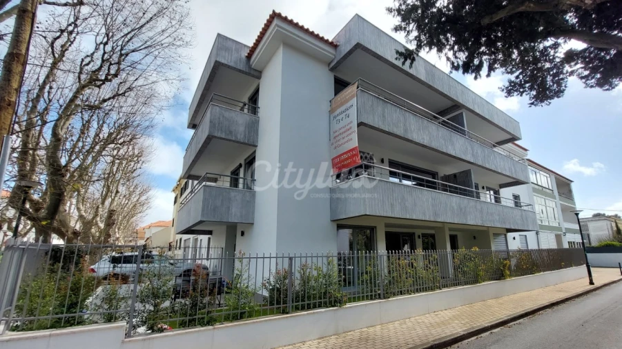 Apartamento T3 para Venda em Carcavelos e Parede Foto 40