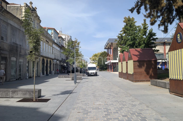 Negócio para Venda em Vila Nova de Famalicão e Calendário Foto 5