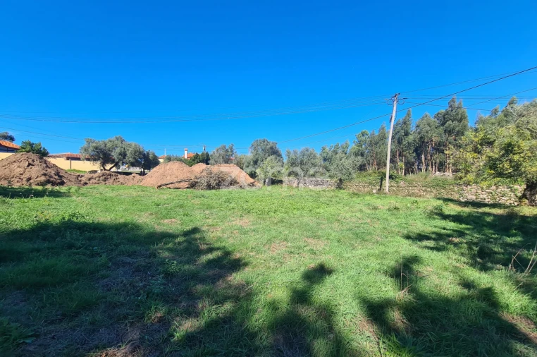 Terreno para Venda em Nogueira, Meixedo e Vilar de Murteda Foto 2