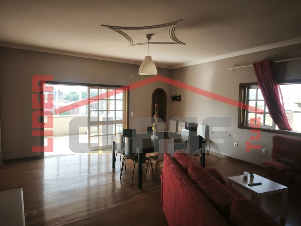 Apartamento T6 para Venda em Mirandela Foto 3