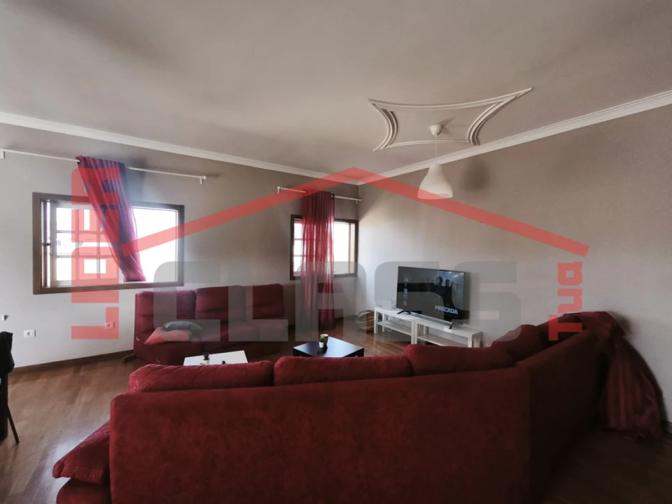 Apartamento T6 para Venda em Mirandela Foto 8