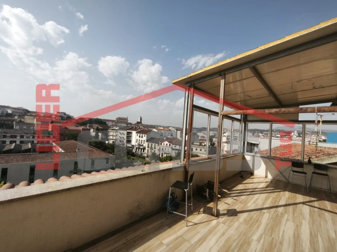 Apartamento T6 para Venda em Mirandela Foto 7