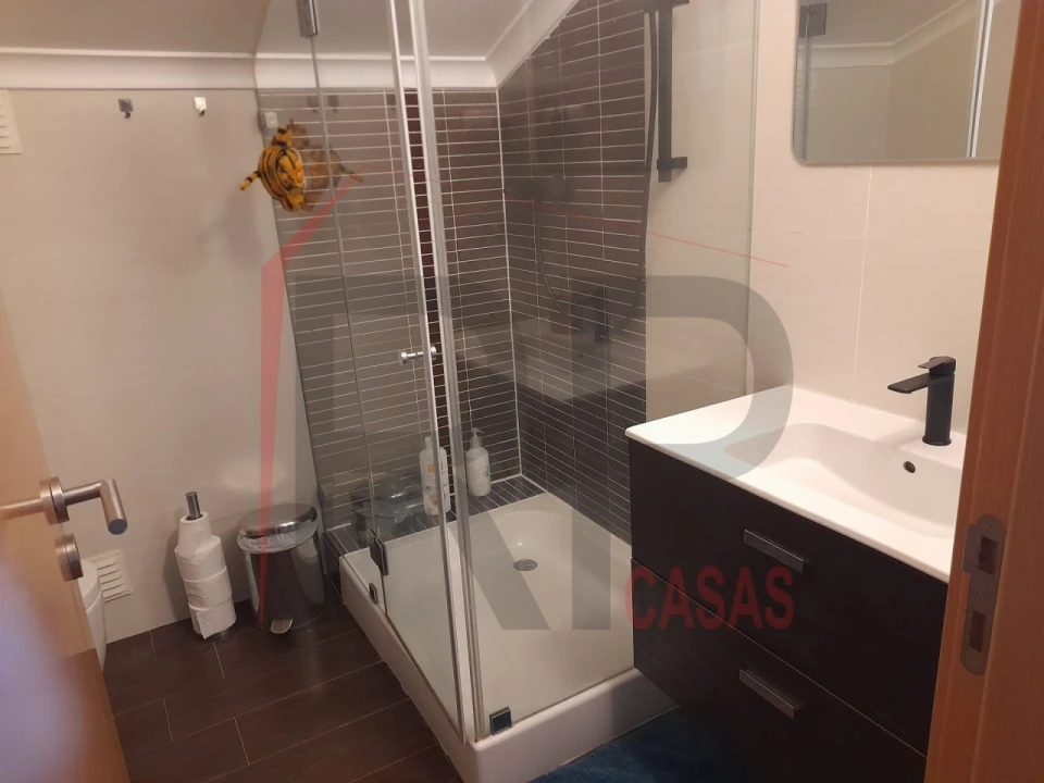 Moradia T4 para Arrendamento em Pinhal Novo Foto 24