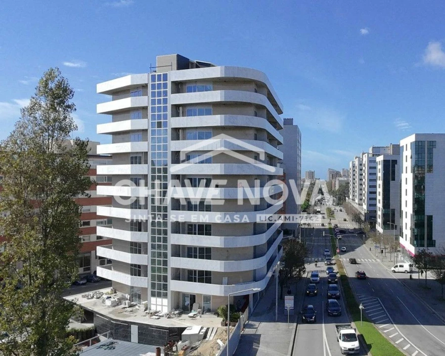 Apartamento T2 para Arrendamento em Ramalde Foto 1