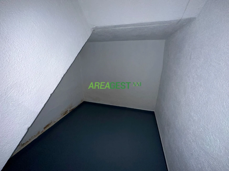 Loja para Arrendamento em Benfica Foto 13