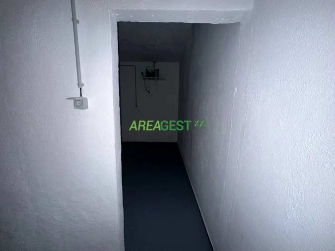 Loja para Arrendamento em Benfica Foto 10