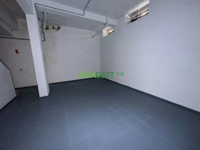 Loja para Arrendamento em Benfica Foto 12