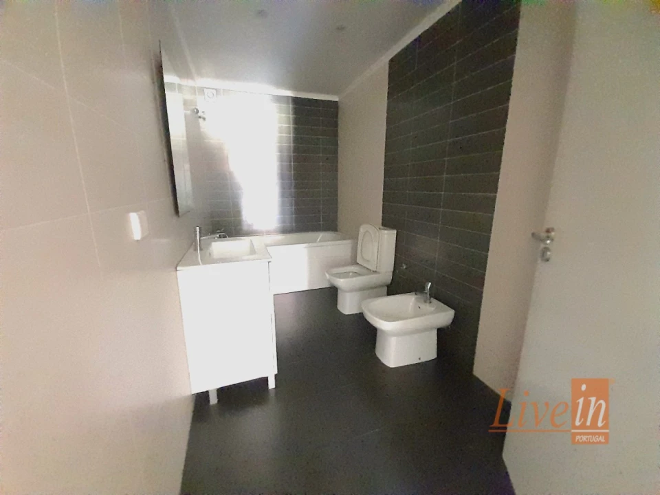 Apartamento T2 para Venda em Malveira e São Miguel de Alcainça Foto 17