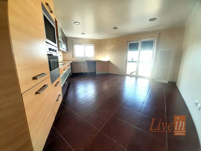 Apartamento T2 para Venda em Malveira e São Miguel de Alcainça Foto 6