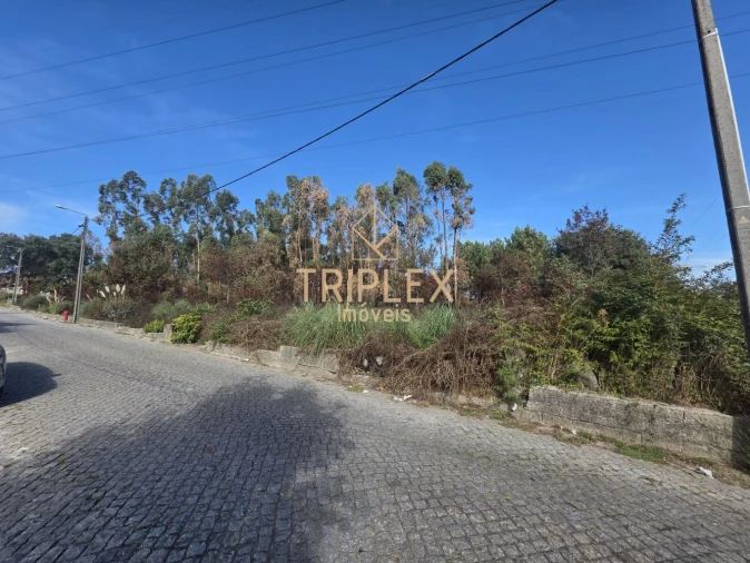 Terreno para Venda em Cidade da Maia Foto 6