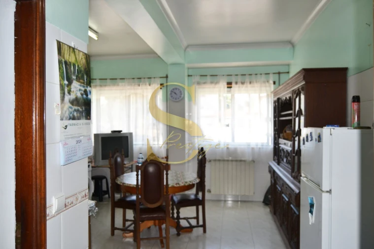 Apartamento T2 para Venda em Pombal Foto 4