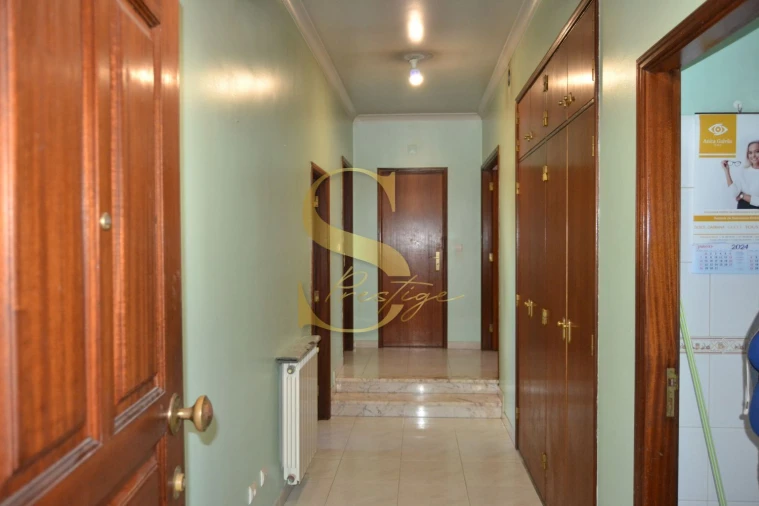 Apartamento T2 para Venda em Pombal Foto 3