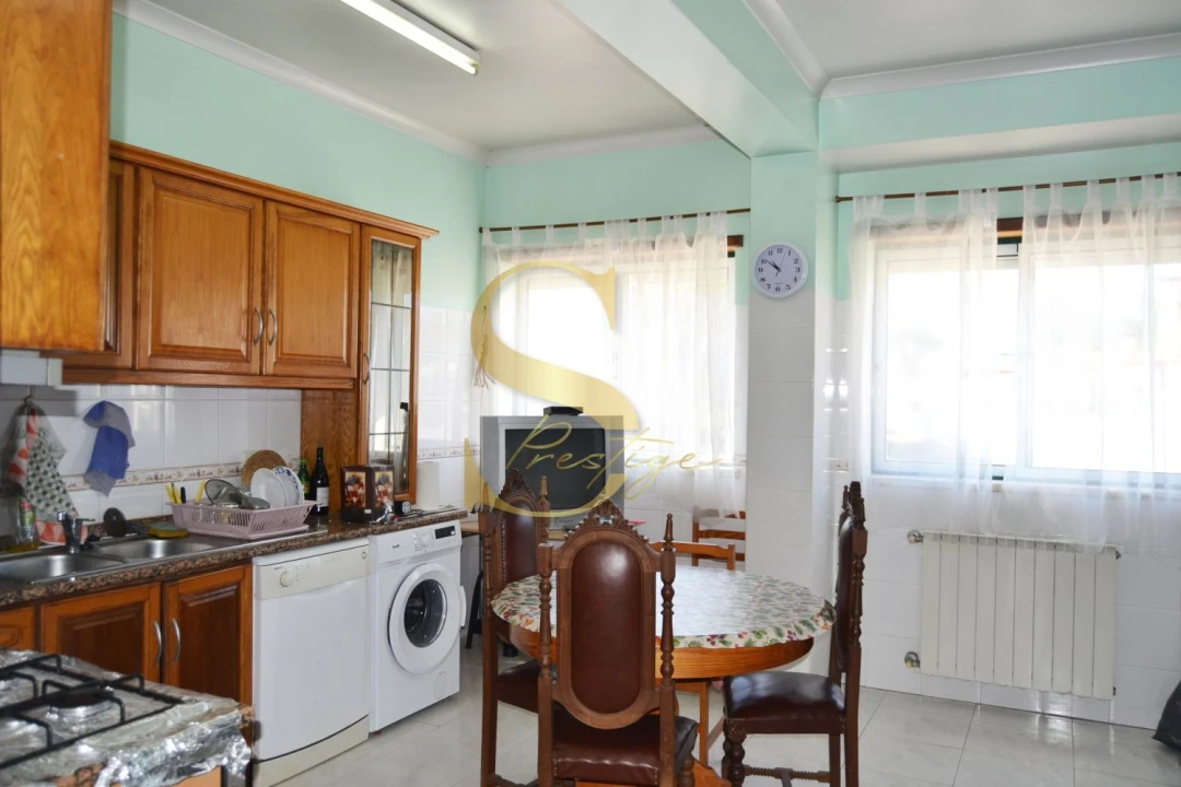 Apartamento T2 para Venda em Pombal Foto 9