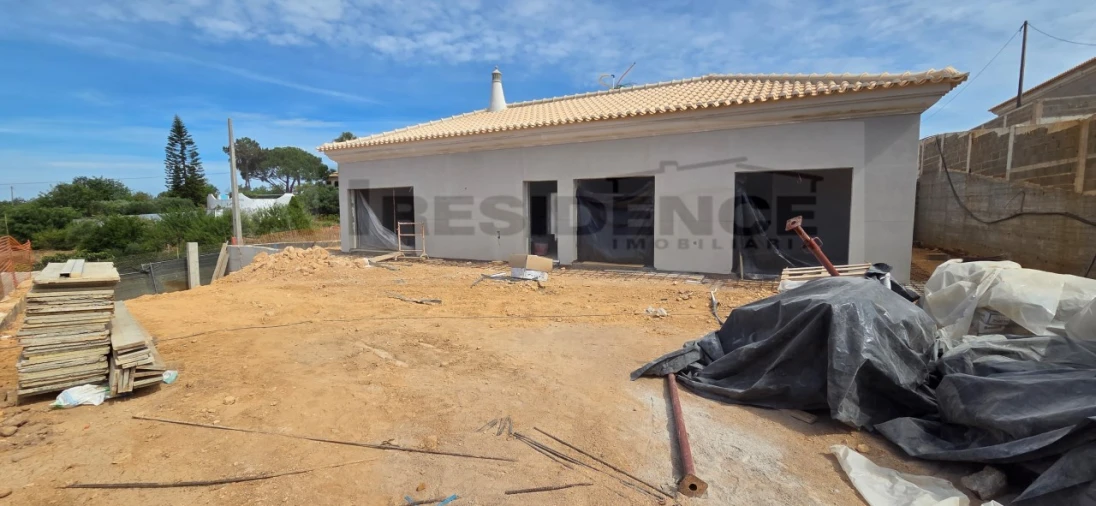 Moradia T3 para Venda em Alcantarilha e Pêra Foto 2