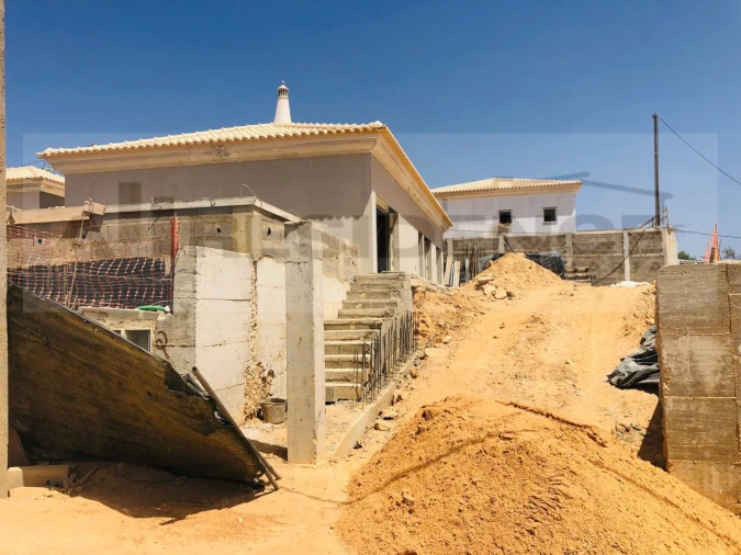 Moradia T3 para Venda em Alcantarilha e Pêra Foto 4