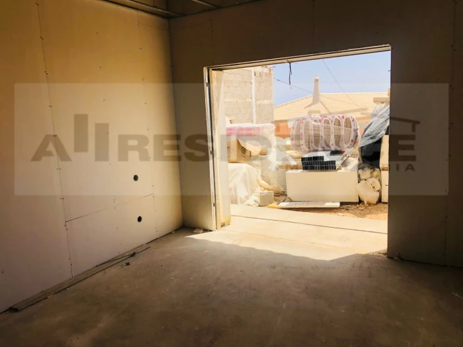 Moradia T3 para Venda em Alcantarilha e Pêra Foto 13