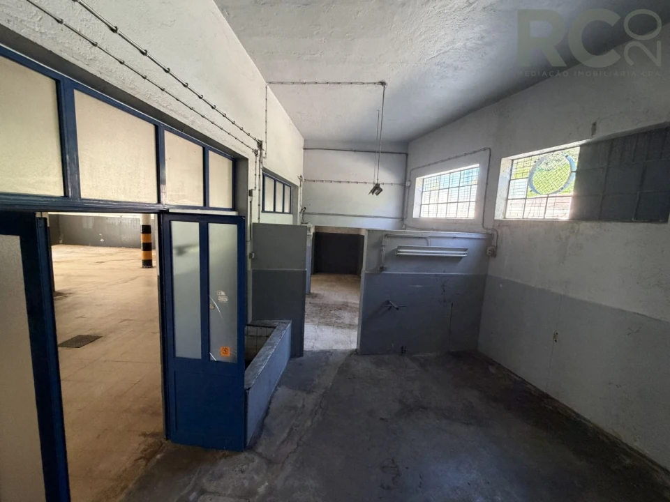 Loja para Venda em Santa Maria, São Pedro e Matacães Foto 14