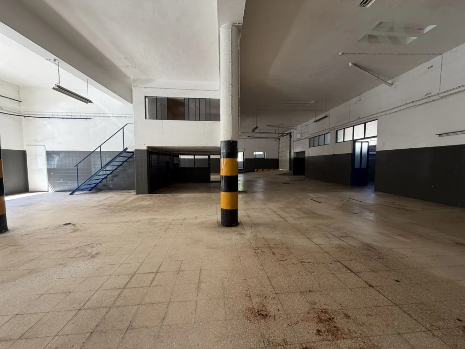 Loja para Venda em Santa Maria, São Pedro e Matacães Foto 20